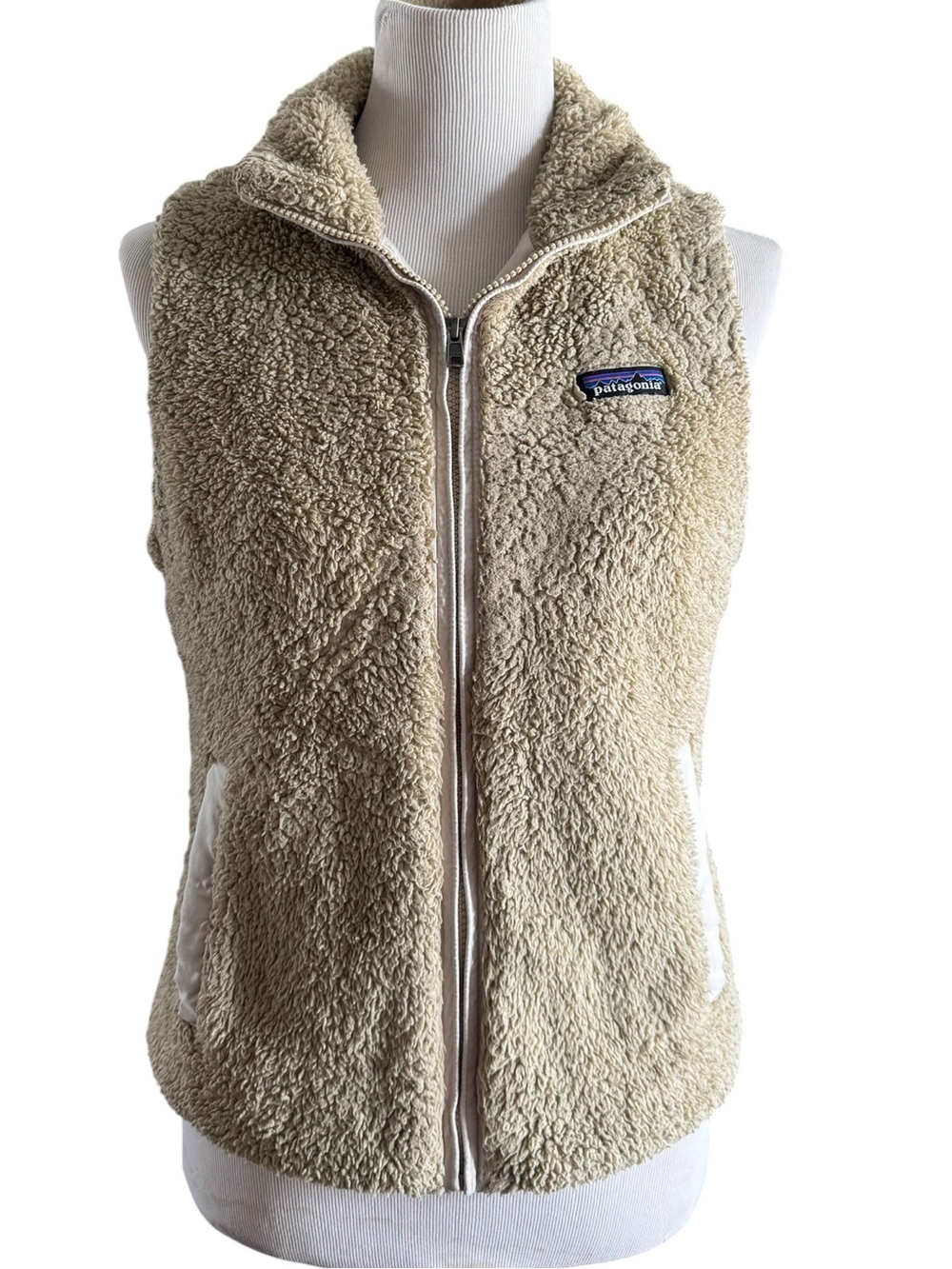Patagonia Beige Sherpa Fleece Vest - Zip Front Size S